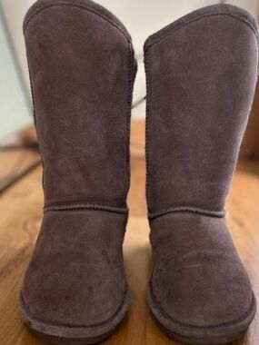 BearPaw Boots Women's Size 8